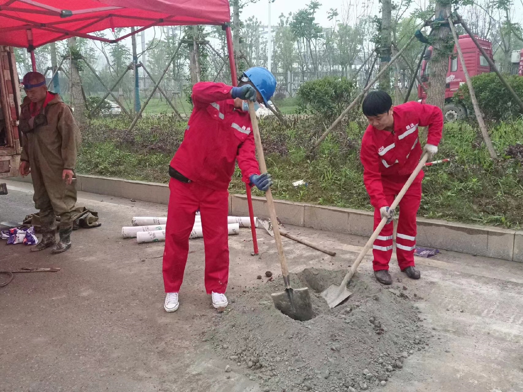 交城管道疏通哪家好】及时进行市政管道清淤